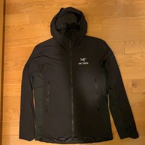 Men’s Arc’teryx Atom SL Hoody in size Small